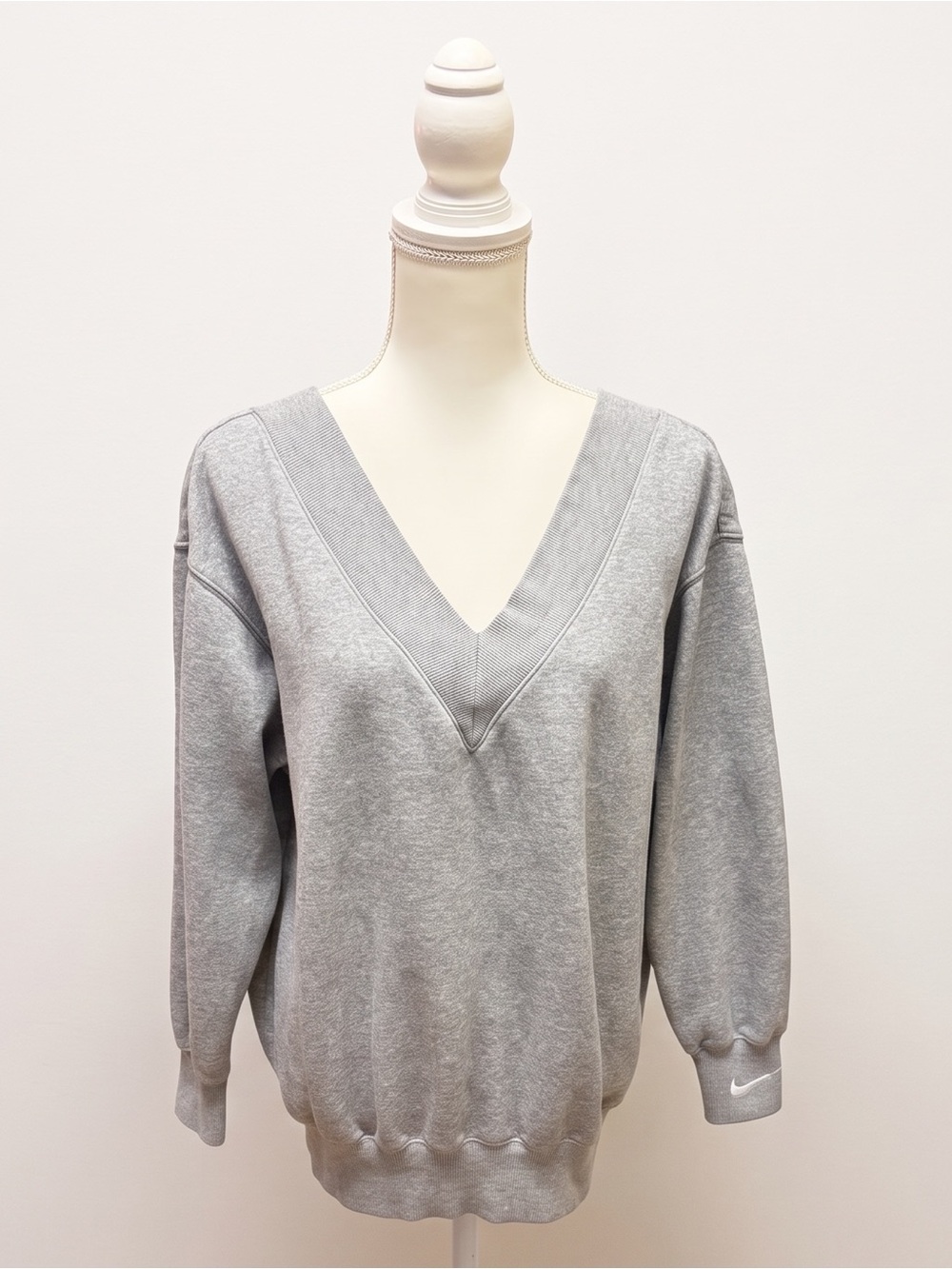 Nike Phoenix Fleece Oversized Double V-Neck Sweatshirt Grey XS FB8317